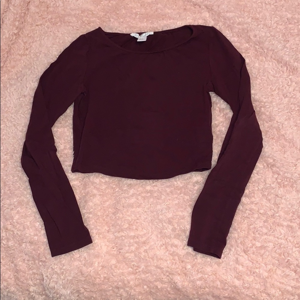 Burgundy long sleeve crop top